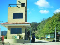 Las labores de búsqueda se inician alrededor de la 01:30 horas de este lunes, sin embargo los ciclistas no han sido localizados. ARCHIVO /