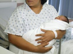 Los afectados indican que les pidieron que esperaran en la puerta del módulo mater. ARCHIVO /