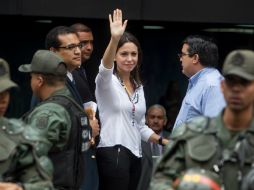 La ex diputada opositora venezolana María Corina Machado asiste a la sede de la Fiscalía. EFE /