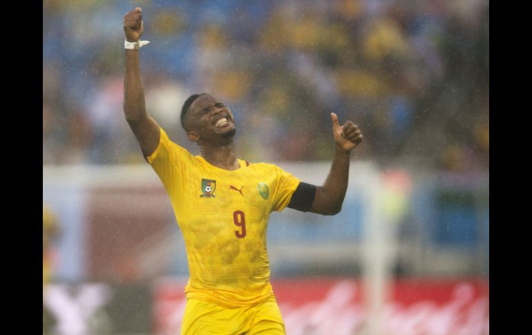 La estrella de Camerún, Samuel Eto'o durante su debut en el Mundial ante México. MEXSPORT /