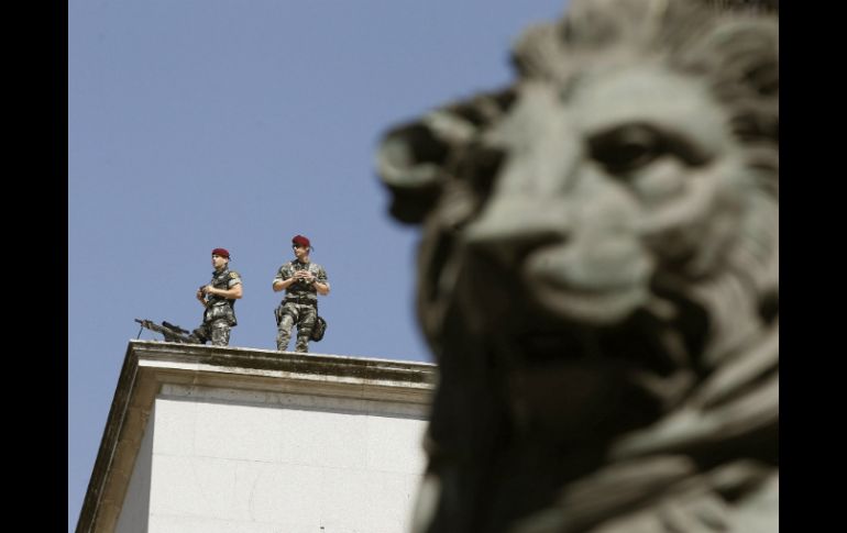 Miembros del Grupo de Operaciones Especiales blindan Madrid ante la proclamación del rey Felipe VI. EFE /