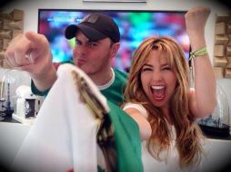 Thalía publicó una foto donde se muestra disfrutando del partido. ESPECIAL /