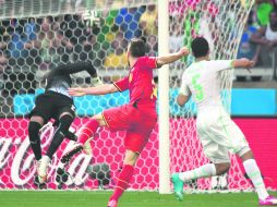 CAÑÓN. Dries Mertens da la victoria a Bélgica. AFP /