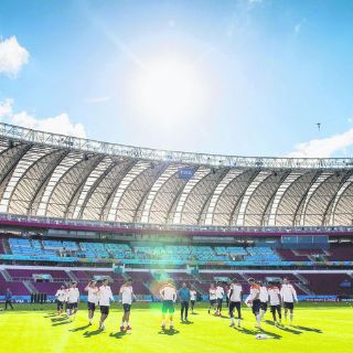 Holanda, a confirmar el paso aplastante