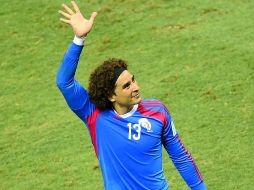 Famosos y medios de comunicación internacionales han destacado los dotes del jugador número 13 de la Selección mexicana. AFP /