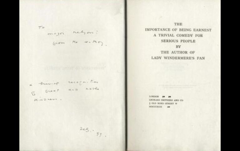 El poeta irlandés le obsequió el libro al administrador de la cárcel en donde estuvo encarcelado en 1889. ESPECIAL /