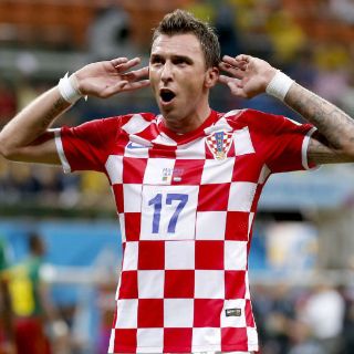 Croacia gana y elimina a Camerún