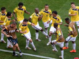 Rodríguez respondió con un gran gol para abrir el marcador. AFP /