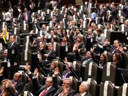 Con 438 votos, los legisladores decidieron no dar ninguna ayuda económica a actuales magistrados electorales. SUN /