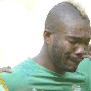 Jugador marfileño desmiente llanto por muerte de su padre