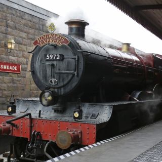 Actores de Harry Potter reviven la magia en nueva atracción de Universal