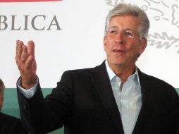 El titular de la SCT Gerardo Ruiz, afirmó que especialistas determinarán si la construcción del aeropuerto es viable. ARCHIVO /