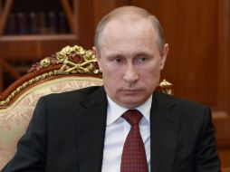El presidente ruso Vladimir Putin ordena la alerta de combate para las fuerzas militares desplegadas en el centro de Rusia. ARCHIVO /