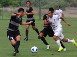 Los Zorros dominaron el primer tiempo del partido con empate 1-1, pero los Xolos consiguen marcar la diferencia. Foto: @atlasoficial. ESPECIAL /