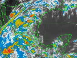 La Onda Tropical número 4 se extiende sobre Oaxaca y avanza hacia el oeste. TOMADA DE @congua_clima  /
