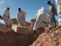 Autoridades confirman que tan sólo en este mes se han exhumado 52 cuerpos. ARCHIVO /
