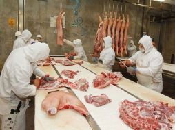 Un sondeo realizado por este medio en el Mercado de Santa Tere mostró un incremento en el precio de la carne de cerdo. ARCHIVO /