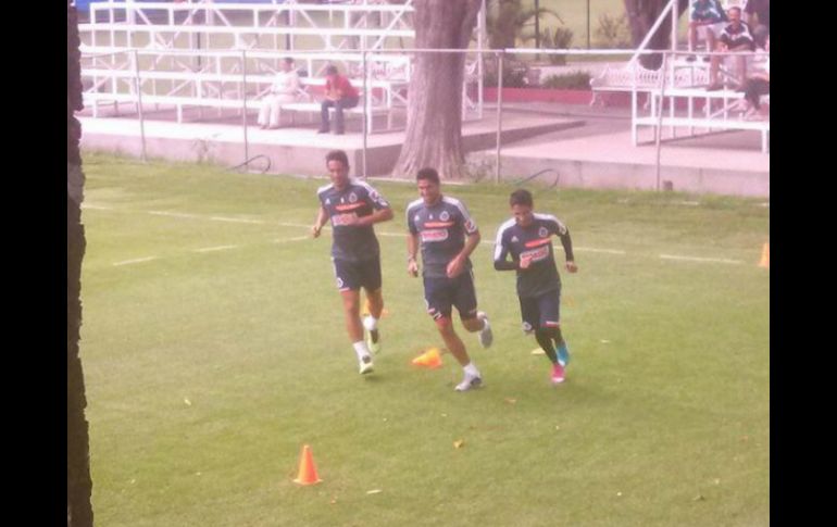 Reyna (d) es la incorporación más llamativa del Guadalajara para el Apertura 2014.  /