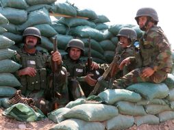 Fuerzas iraquíes continúan en posición para enfrentar posibles ataques de los extremistas EIIL. AFP /