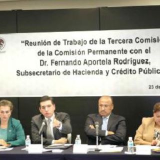 SHCP ampliará uso de dólares en efectivo