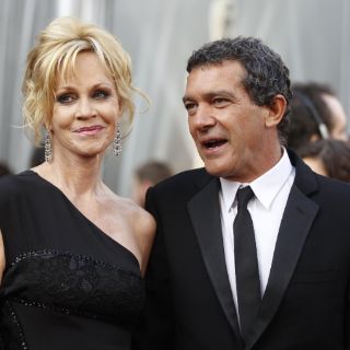 Melanie quiere 'borrar' tatuaje de Banderas definitivamente