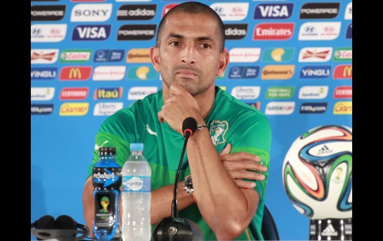 Sabri Lamouchi durante una conferencia de prensa. MEXSPORT /