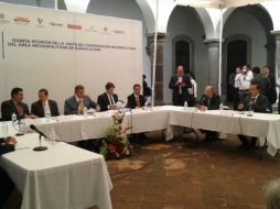 A la reunión acudieron los alcaldes de los ocho municipios que conforman el Área Metropolitana de Guadalajara. ESPECIAL /