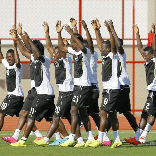 La FIFA analiza pedido de adelanto de Ghana