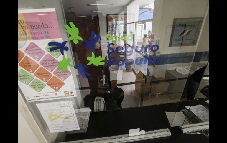 El Seguro Popular garantizará un abasto total de medicamentos para sus afiliados. ARCHIVO /