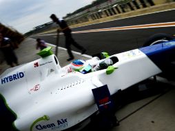 En caso de sustitur un motor completo, el piloto implicado será sancionado con salir de último. AFP /