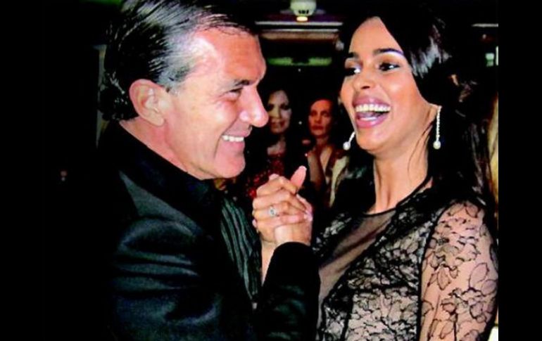 'No me fui de vacaciones con él y lamento que esté atravesando un divorcio', señala la actriz. ESPECIAL /