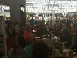 Ayer por la noche 40 personas salieron de Recife a México, hoy salieron otras 40 y mañana se tiene previsto salga una cantidad similar. ARCHIVO /