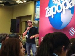 Ortiz invitó a los jóvenes a que no se dejen vencer por las complicaciones para lograr su sueño.  /