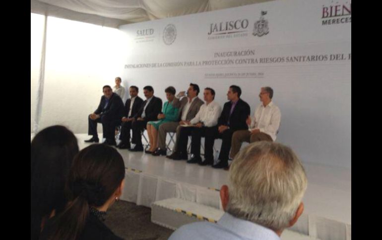 El evento de inauguración estuvo encabezado por Aristóteles Sandoval y Merdeces Juan. TOMADA DE @Asoc_Med_Jal  /