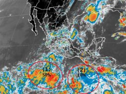 El sistema de baja presión se localiza a 550 kilómetros al suroeste de Acapulco. TOMADA DE @David_Korenfeld  /