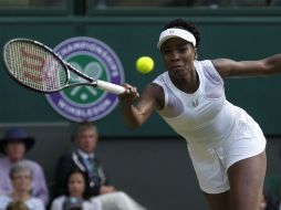 Pese al esfuerzo, Williams no pudo llegar a las fases finales de Wimbledon. Niega que esté pensando en el retiro. AP /