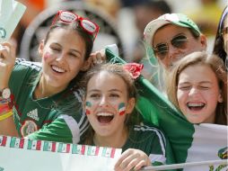Aficionados mexicanos también esperan que se logre el histórico quinto juego en Mundiales. EFE /