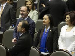 El diputado Luis Alberto Villarreal (izq) dice que su fracción blanquiazul mantiene la finalidad de armonizar criterios en debates. ARCHIVO /