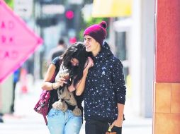 SELENA Y JUSTIN. Ambos lucen muy enamorados. TWITTER.  /
