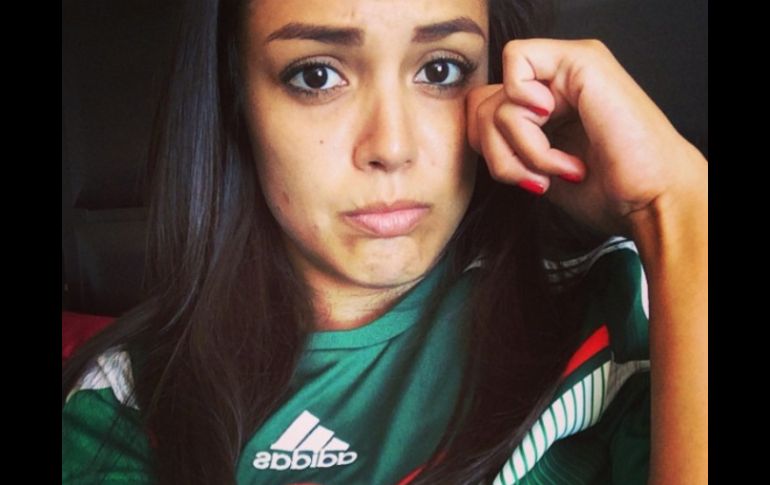 'No importa mi #México por lo menos los hicimos sufrir!', es la leyenda que acompaña la foto de la modelo. ESPECIAL /