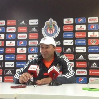 Las posiciones están abiertas en Chivas