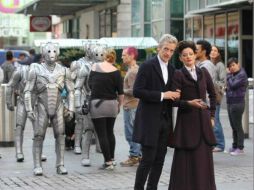 Michelle dice estar encantada de actuar junto a Peter Capaldi el 'Doctor'. ESPECIAL /