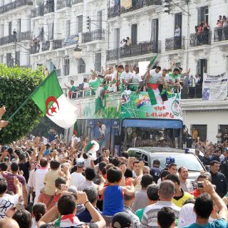 Los Seleccionados argelinos son recibidos como héroes