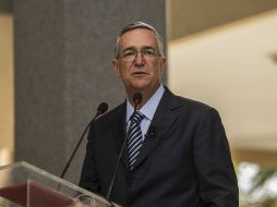 El presidente de Grupo Salinas, Ricardo Salinas Pliego, nombra a Mauricio Majul Gabriel como nuevo director de Blockbuster México. ARCHIVO /