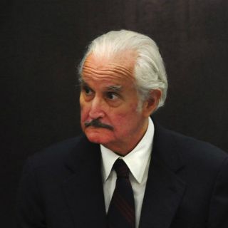 Carlos Fuentes, entre novedades del portal de podcast de la UNAM