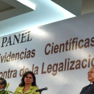 Defienden en panel postura en contra de legalización de la mariguana