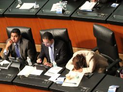 Tras 17 horas de debate, el pleno del Senado aprueba en lo general y en lo particular las leyes secundarias de Telecomunicaciones. NTX /