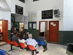 Los compañeros del joven trasladaron a Víctor Manuel a la Cruz Verde; están detenidos. ARCHIVO /