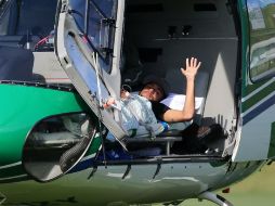 Neymar deja la concentración de la Selección brasileña en Teresópolis en helicóptero rumbo a su domicilio en Guarujá (Sao Paulo). EFE /