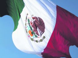 Como un niño que vive en casa de sus padres, el que tiene el dinero manda.  /